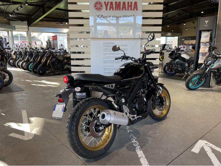 YAMAHA XSR 125 Legacy