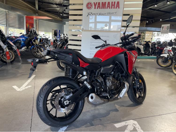 YAMAHA TRACER 7