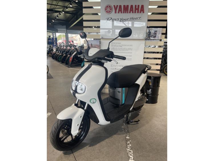 YAMAHA NEO'S DUAL BATTERY ELECTRIQUE
