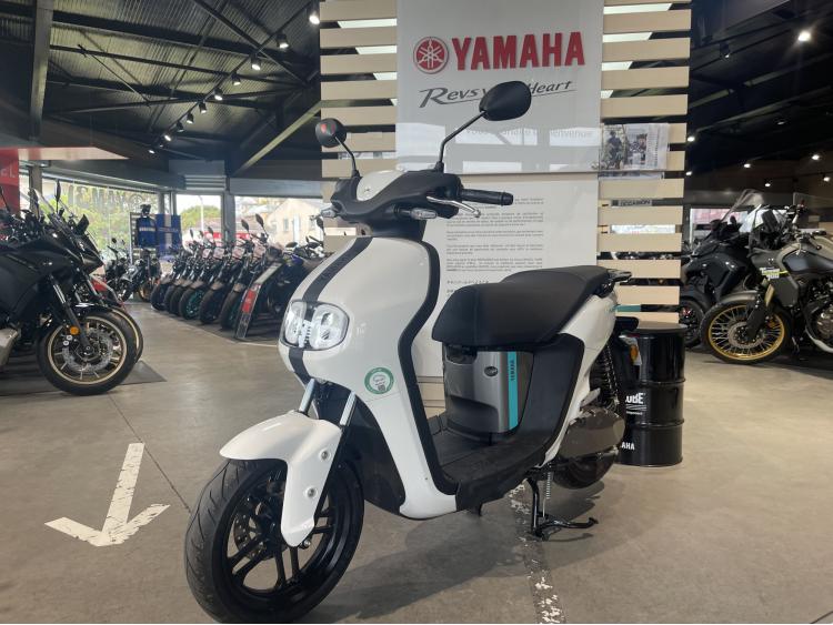 YAMAHA NEO'S DUAL BATTERY ELECTRIQUE