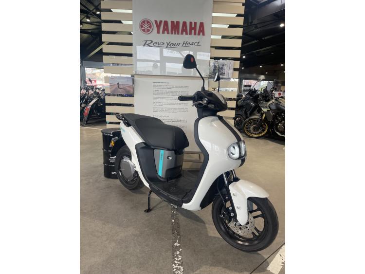 YAMAHA NEO'S DUAL BATTERY ELECTRIQUE