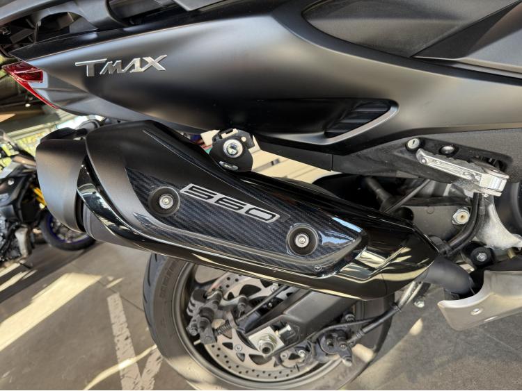 YAMAHA T-MAX 560