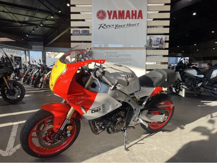 YAMAHA XSR 900 GP