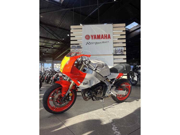 YAMAHA XSR 900 GP