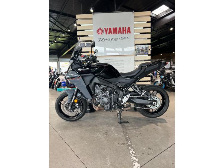 YAMAHA TRACER 9
