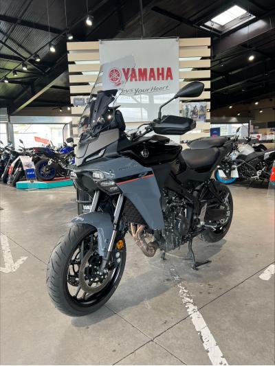YAMAHA TRACER 9