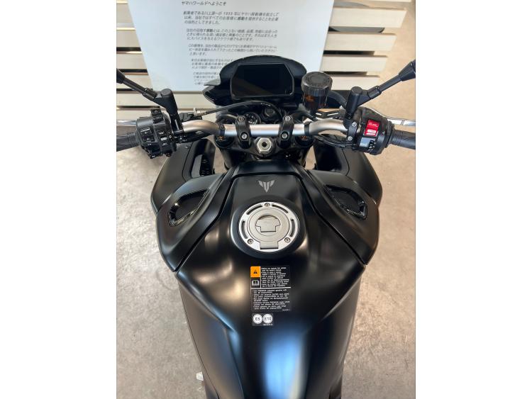 YAMAHA MT-10