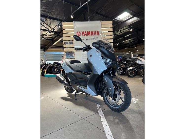 YAMAHA X-MAX 125 TECH MAX