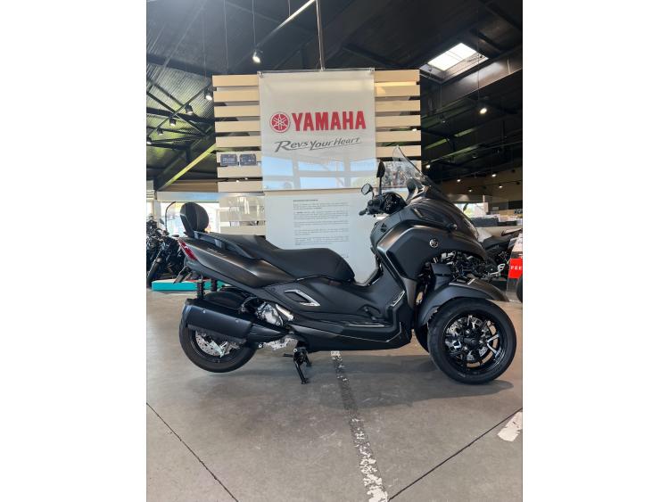 YAMAHA TRICITY 300