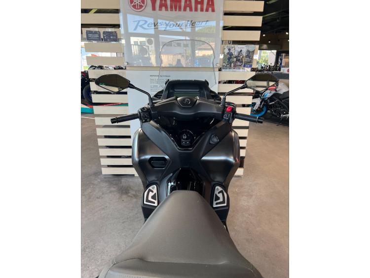 YAMAHA TRICITY 300