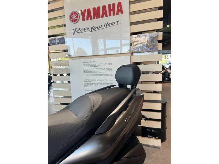 YAMAHA TRICITY 300