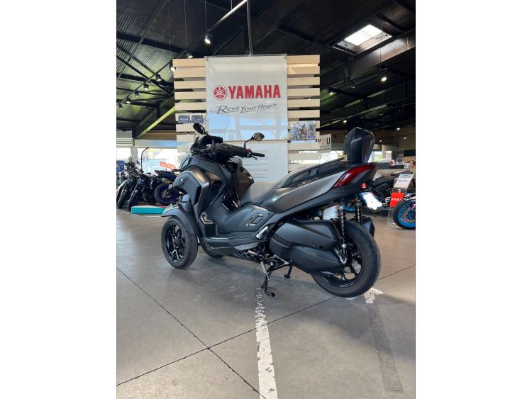 YAMAHA TRICITY 300
