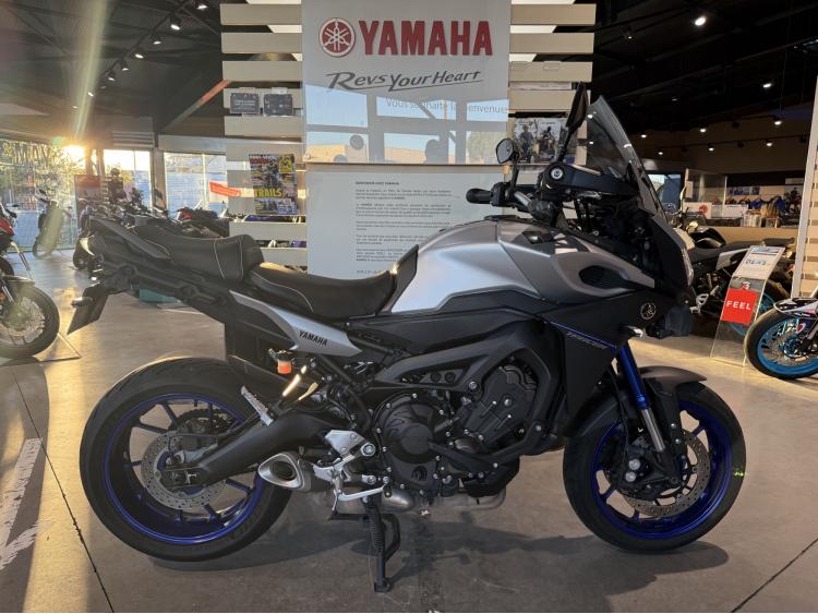 YAMAHA TRACER 900