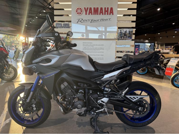 YAMAHA TRACER 900
