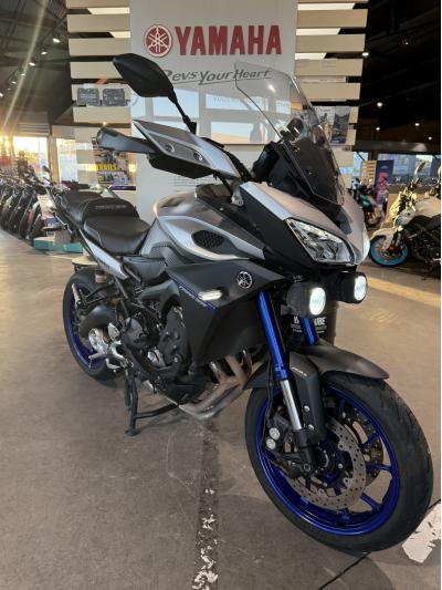 YAMAHA TRACER 900