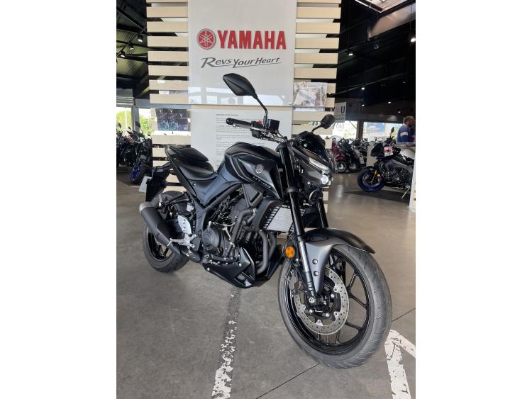 YAMAHA MT-03