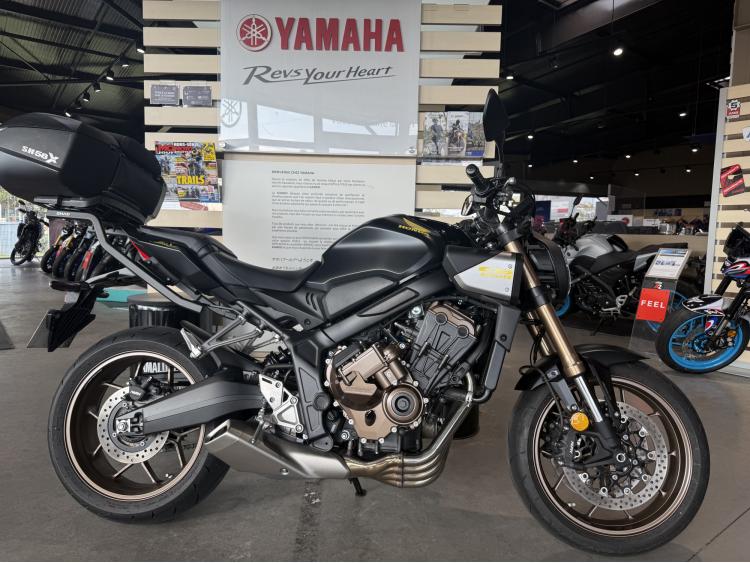 HONDA CB 650 R   e-CLUTCH