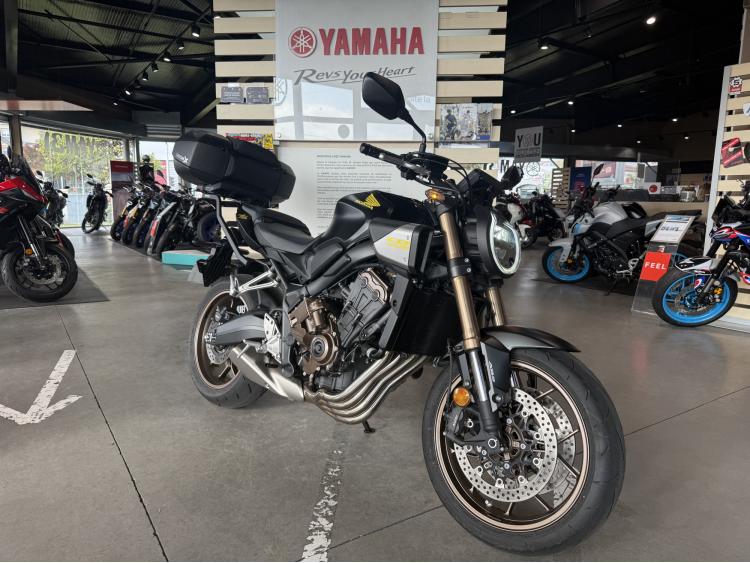 HONDA CB 650 R   e-CLUTCH