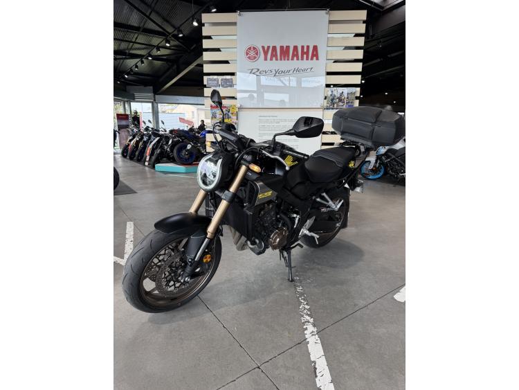 HONDA CB 650 R   e-CLUTCH