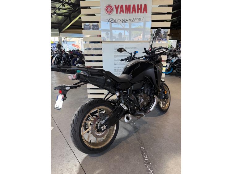 YAMAHA TRACER 7