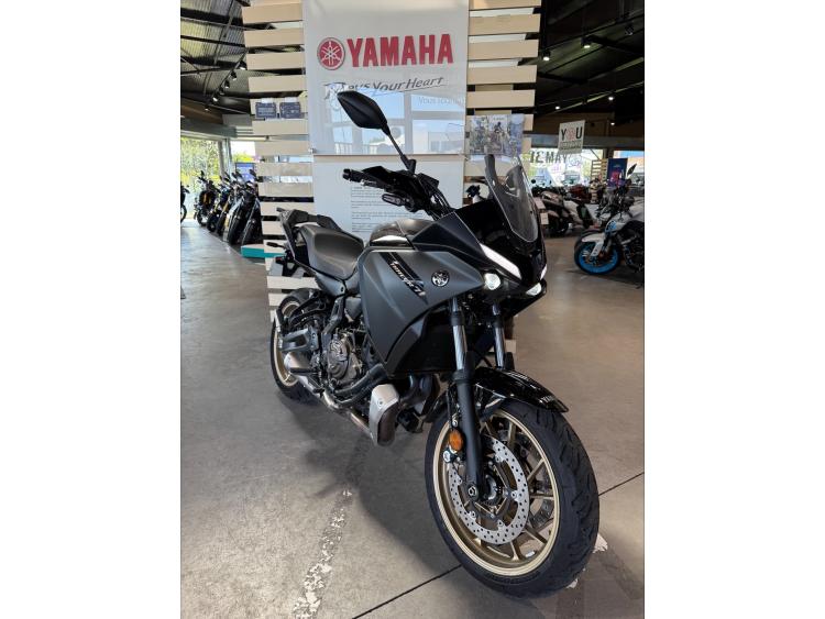 YAMAHA TRACER 7