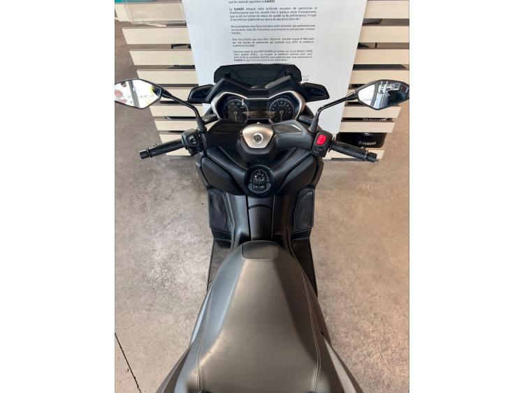 YAMAHA XMAX 125