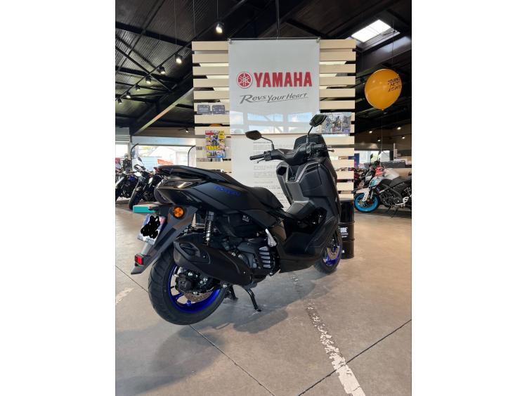 YAMAHA NMAX 125