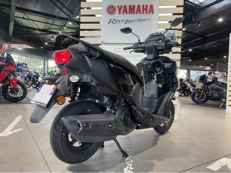 YAMAHA RayZR 125