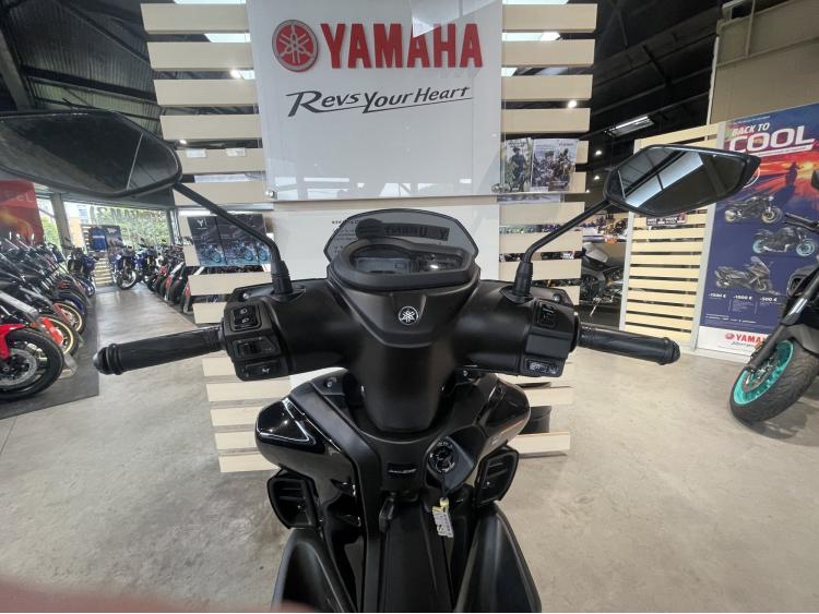 YAMAHA RayZR 125