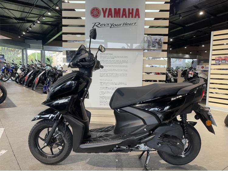 YAMAHA RayZR 125