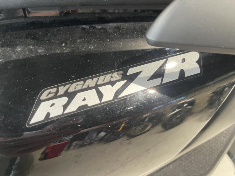 YAMAHA RayZR 125
